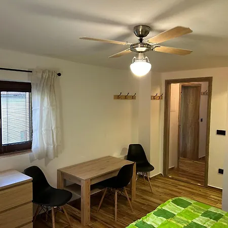 Appartamento S Rafty Vyšší Brod